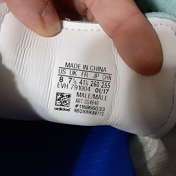 Suede Adidas skate shoes - Picture 2 of 3